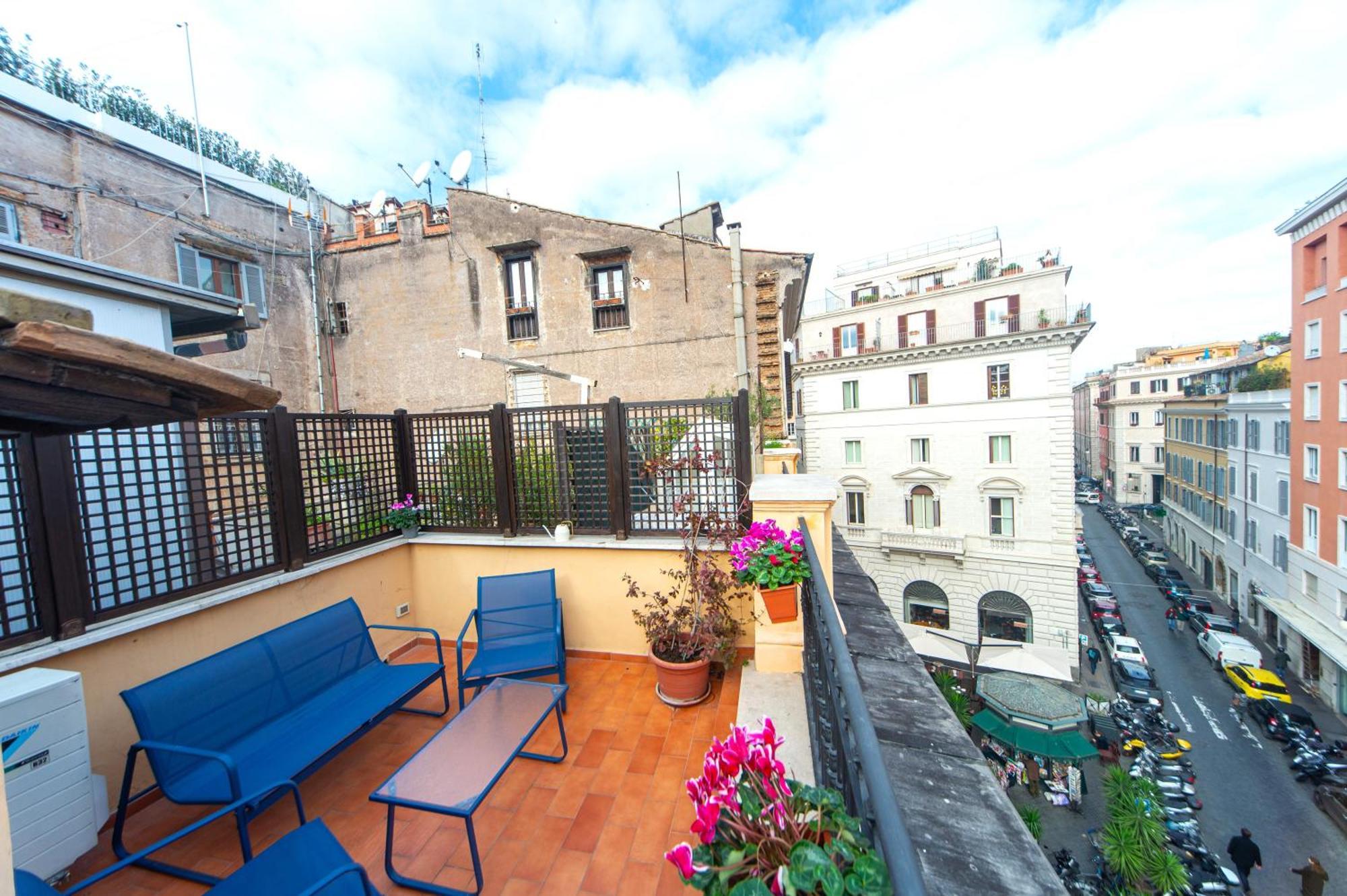 Saint Louis Penthouse, Cozy Little Next To Pantheon Rom
